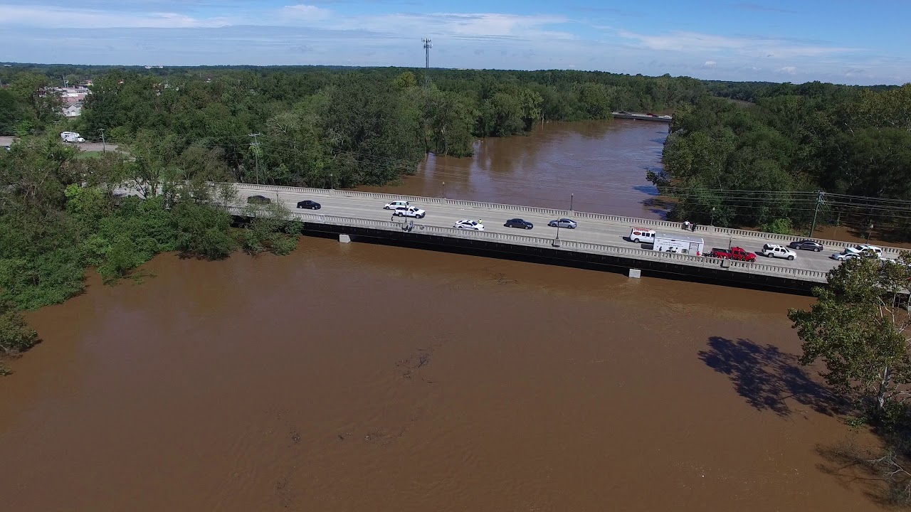 View 2 of Cape Fear River Florence flooding - YouTube