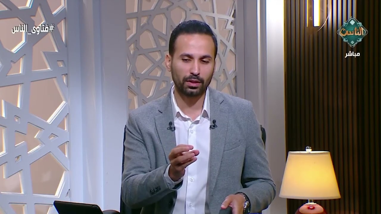 حكم أخذ نسبة من أجر العمال مقابل توفير فرصة عمل لهم