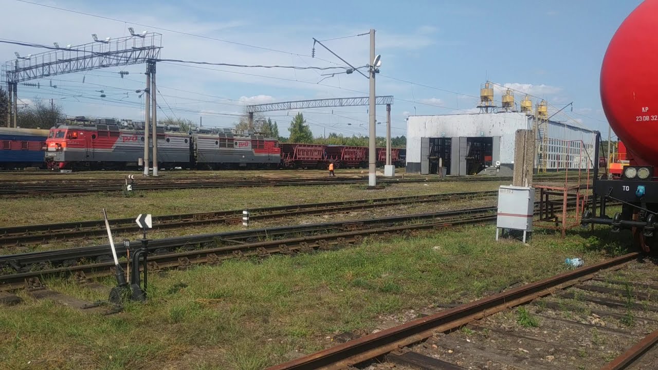 Поезд москва валуйки остановки. Вокзал старый Оскол. ЖД старый Оскол. ЖД станция старый Оскол. ЖД вокзал старый Оскол 2022.