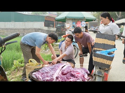Видео: Вкусное мясо дикого кабана раскупили за 5 минут.  Роберт |  Зеленая лесная жизнь