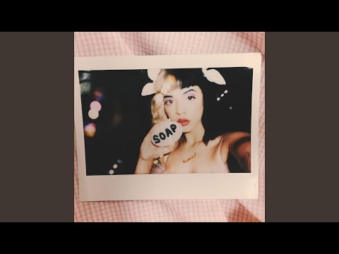 Melanie Martinez Topic