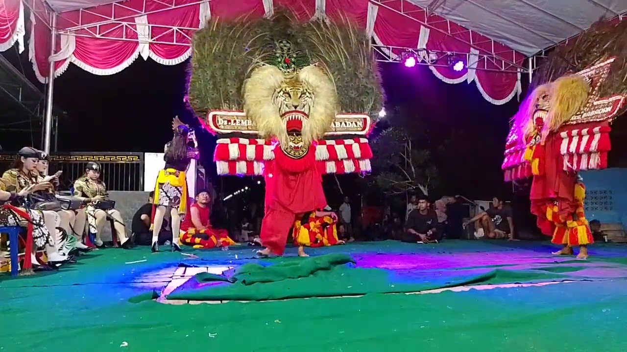 DADAK MERAK REOG SINGO UMBORO  GAYENG PIMPIN MAS ANDIK PORWOSARI RUMAH BONADI QITANAN MAS VAREL L