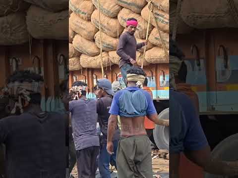 இந்த லோடு ஏத்துன  அனுபவம் யாருக்காவது இருக்கா நண்பர்களே