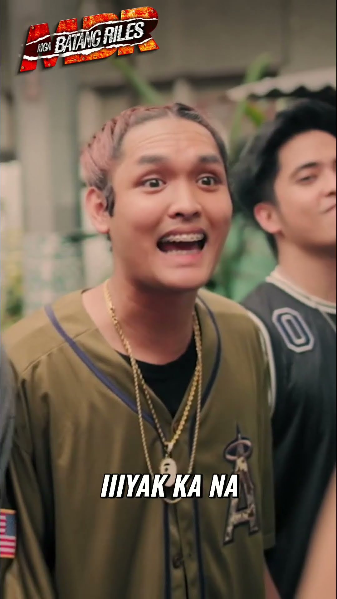 Kauuwi lang, rambulan agad! #shorts | Mga Batang Riles