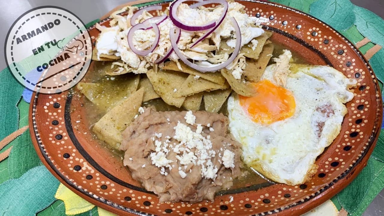 Chilaquiles Verdes Con Pollito