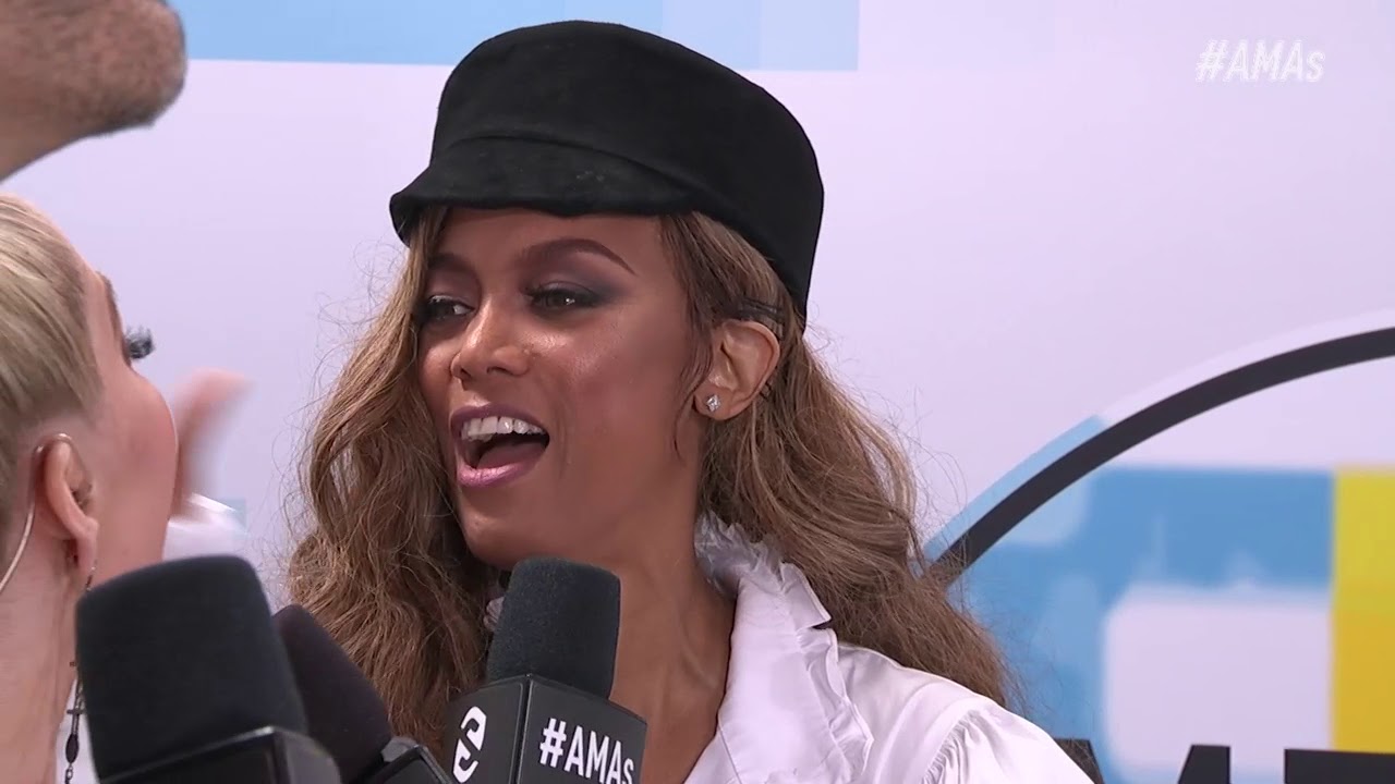 Tyra Banks Red Carpet Interview - AMAs 2018
