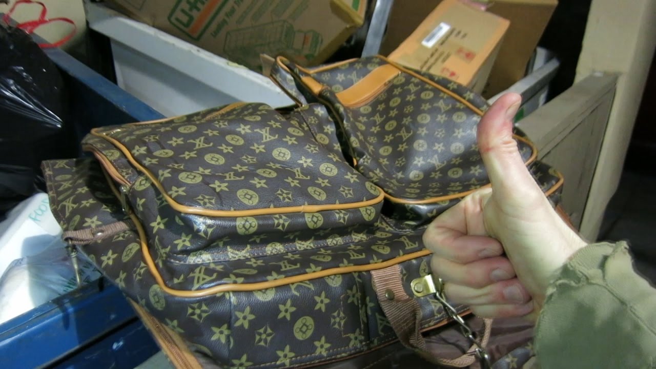 Knockoff LV but still a beautiful bag that doesn't deserve a landfill , Dumpster Diving