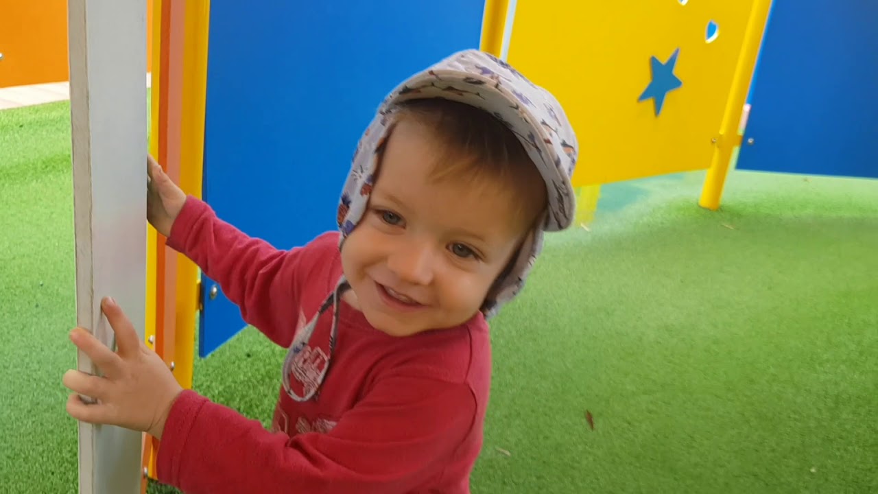 Kids go crazy at Dreamworld YouTube