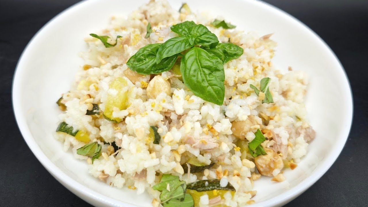 insalata di riso con zucchine, tonno e limone - YouTube