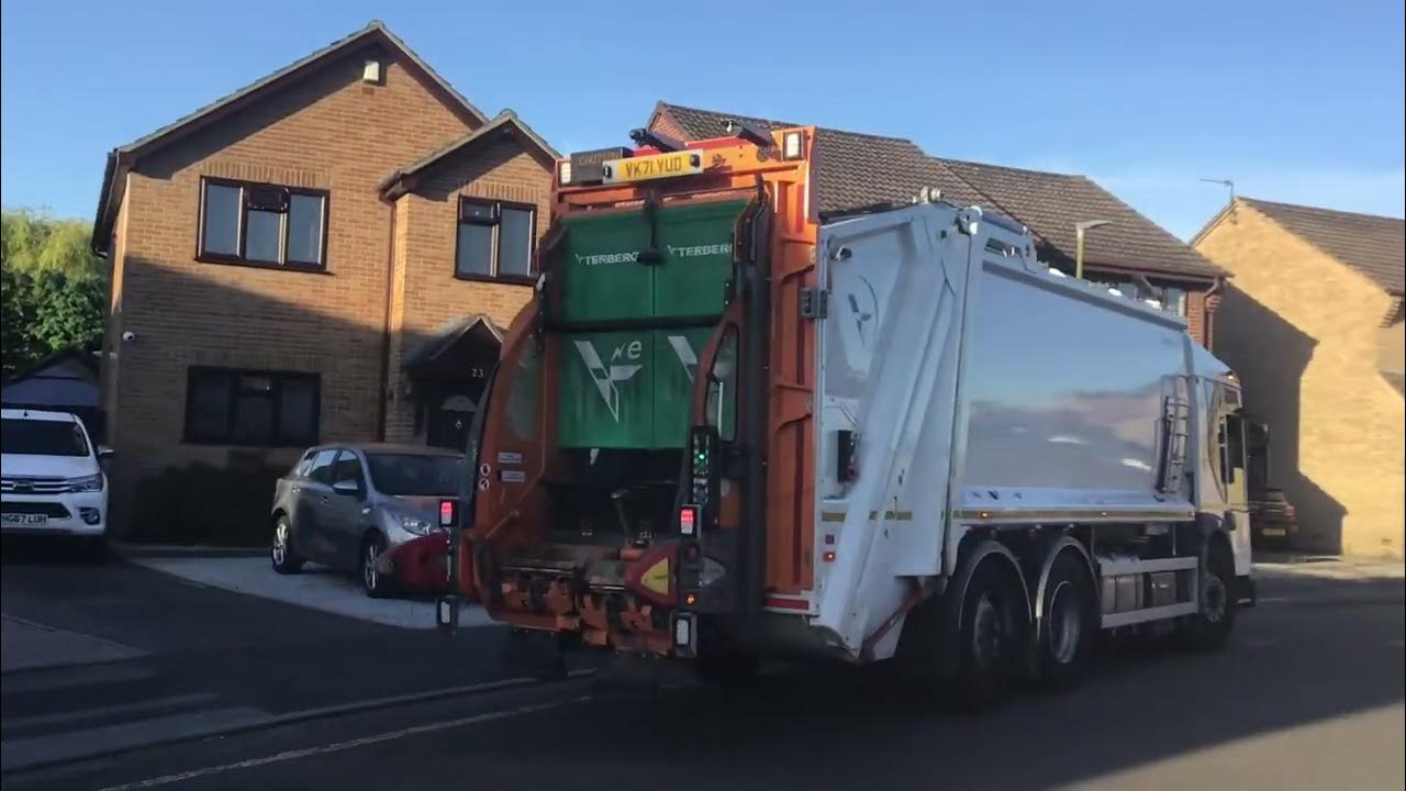 General Waste bin men emptying bins in Bournemouth part 3 (16/06/2022