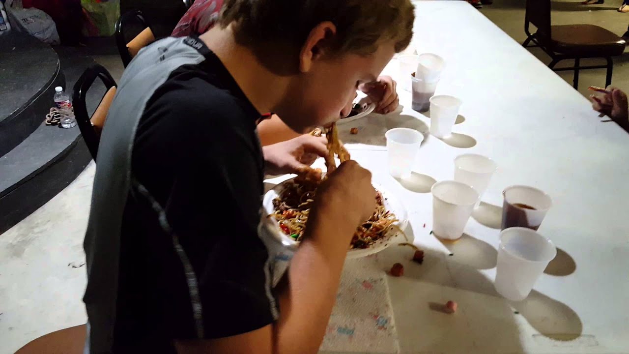 Kid throws up eating candy spegahti YouTube