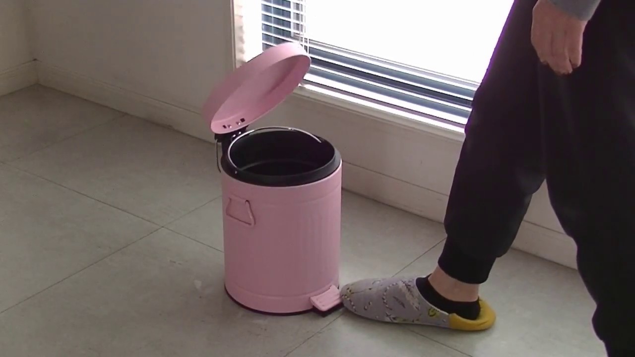 ゴミ箱 ペダルペール クラウス - YouTube