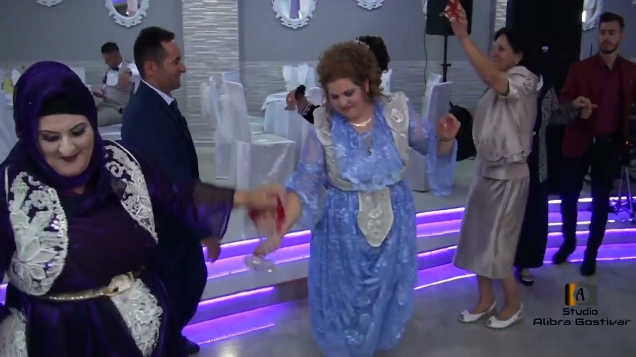 Restorant 2 del SRECEN BRAK NA EKREM SO ENISA I SRECEN BRAK NA RAMAZAN SO DZULFIDAN