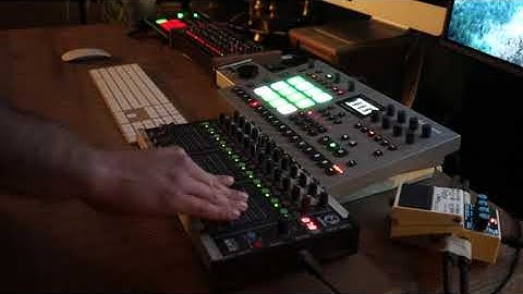 TECHNO Jamsession#2 (Elektron Rytm MK2, MFB Tanzbär, Roland TB-3, Faderfox, Ableton Echo, Boss DD-7)