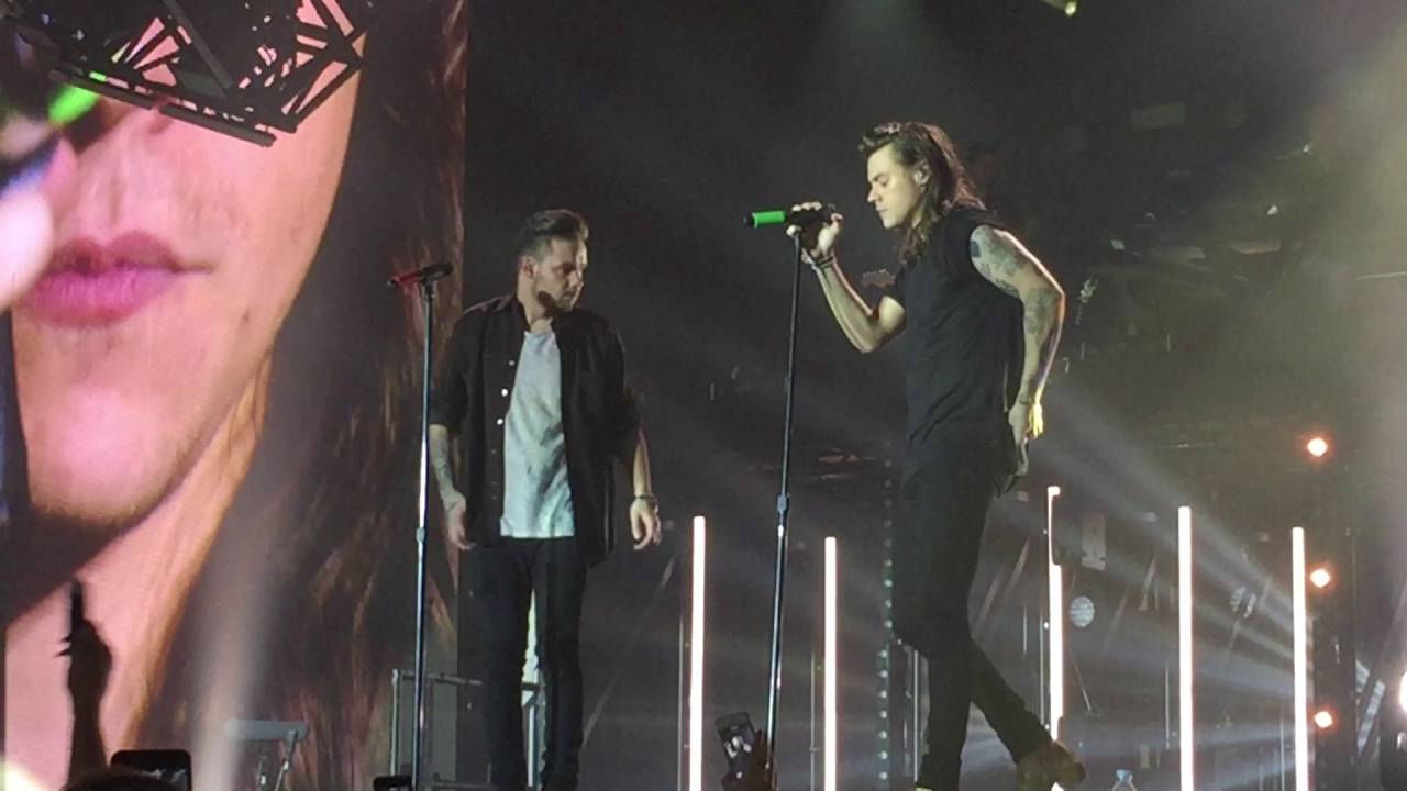 7th Row –You & I - One Direction - OTRA - Sheffield - 31/10/15