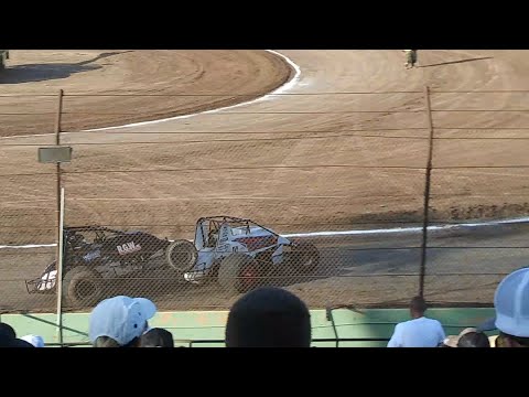 Locking tires and battle for the finish - VRA sprints at Ventura Raceway