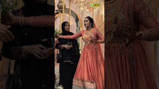 സററജൽ കറമപകടടനന ഡയനകകടട Dayana Hameed Wedding