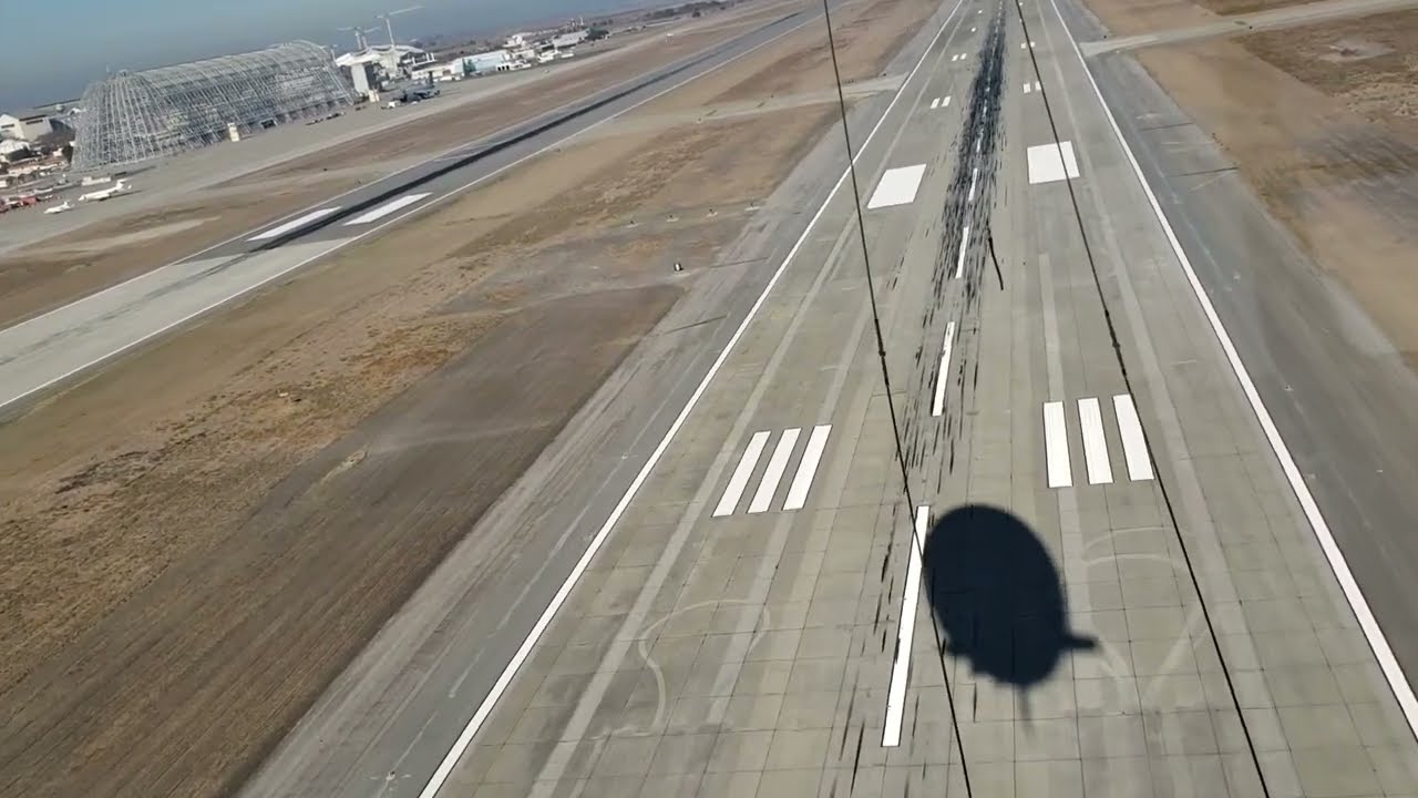 Low Approaches In A Blimp || Moffett Airfield || Mt View, California || ABC A60R Airship