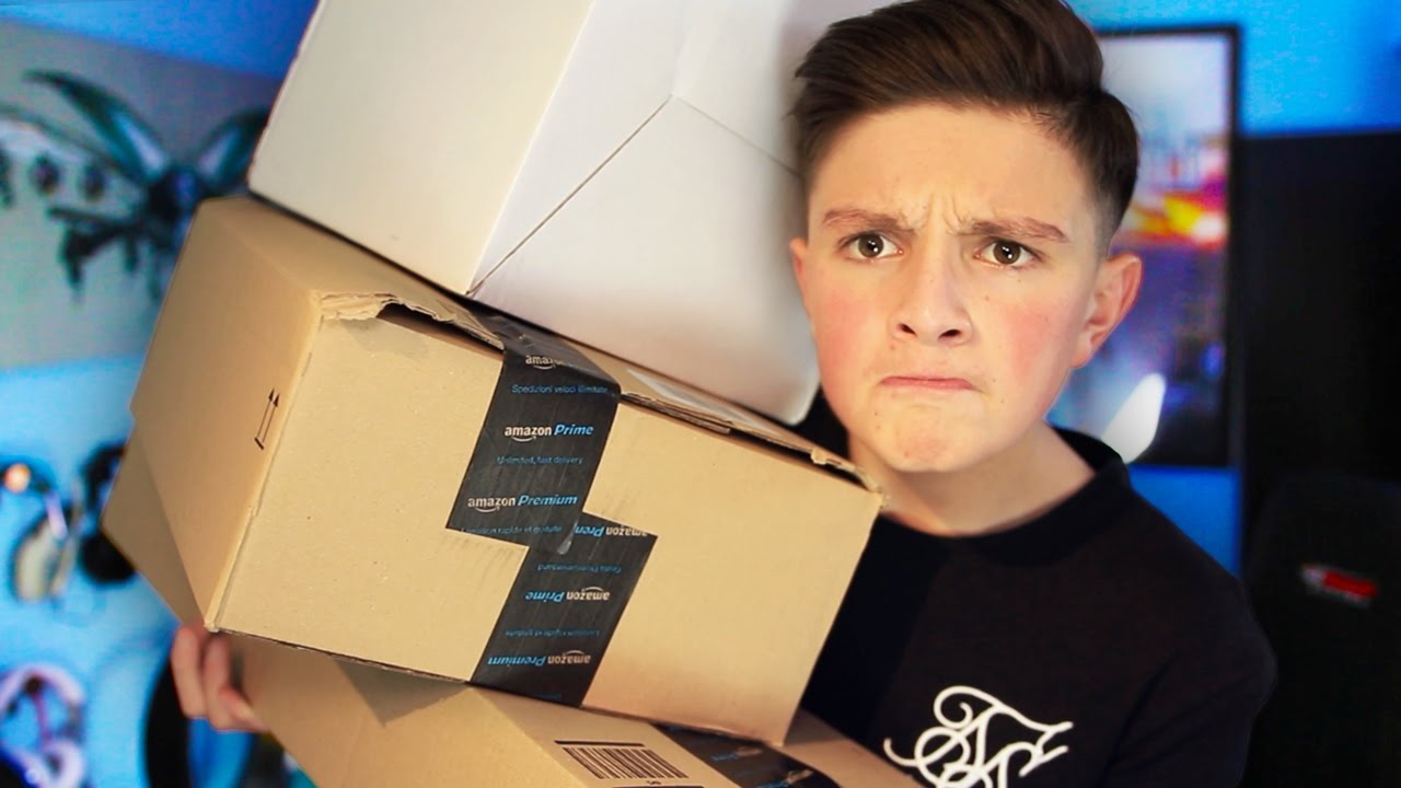 WHATS IN THESE SURPRISE PACKAGES?! 🤔 (w/Massive Announcement!)