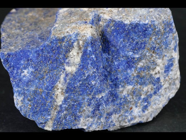 ラピスラズリ (瑠璃) 原石 118g / Lapis Lazuli - YouTube