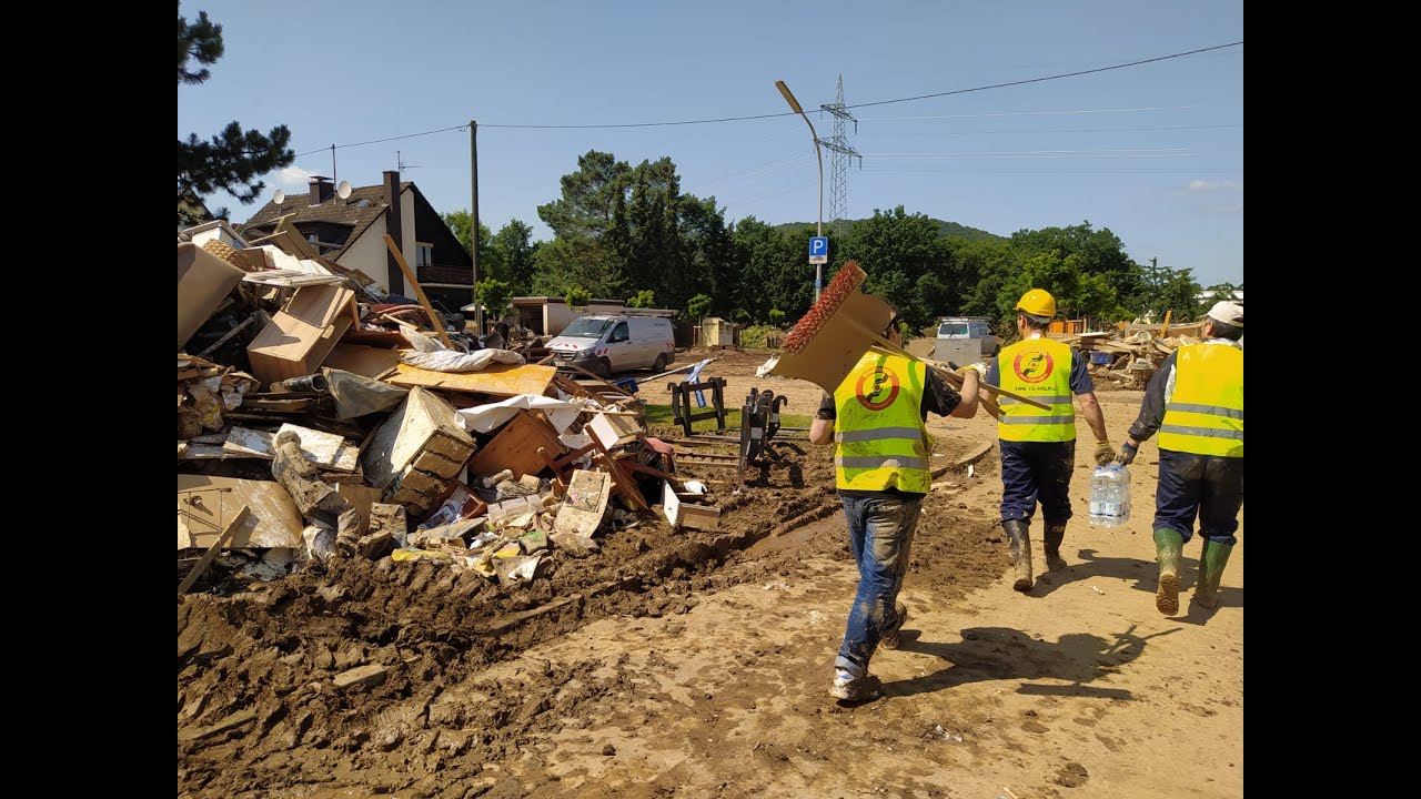 Time to Help eilte den Hochwasseropfern in Deutschland zu Hilfe (Almanya’daki selzedelere yardım)