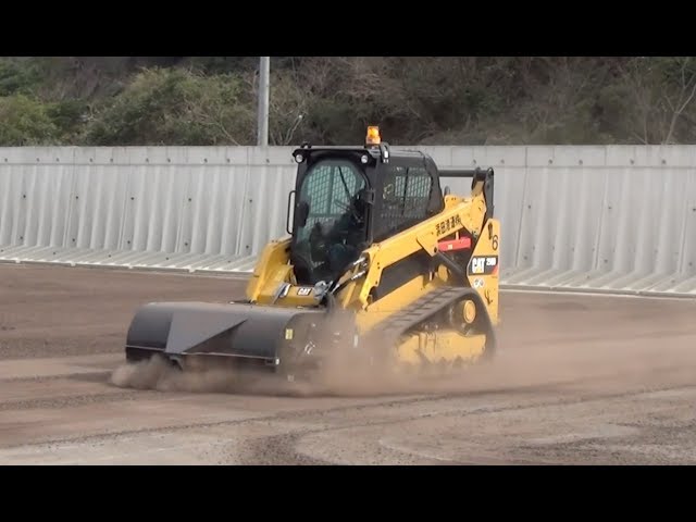 Cat®259D＋ピックアップブルーム@港湾作業 - YouTube