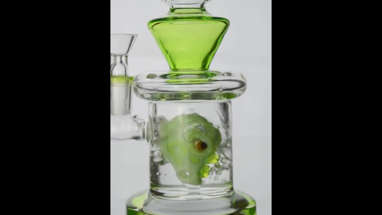 Alien Face Bent Neck Rig