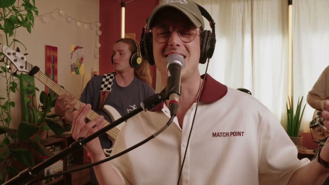 Pilypills - Grey Cloud (Live In the Pouchett)