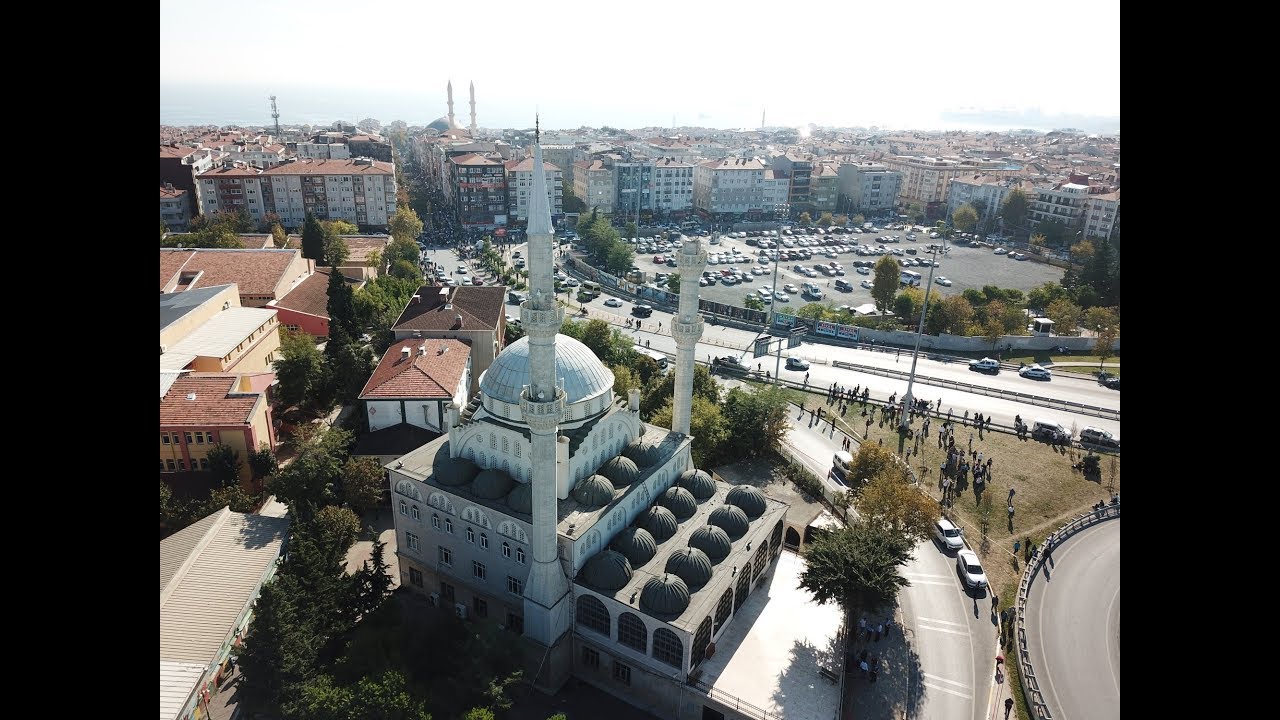 Avcılar'da minaresi yıkılan cami mühürlendi