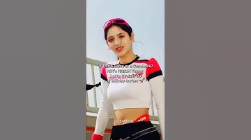 “Ready? I don’t know… Excuse me, I don’t know” 🚇📢 #xin #aria #nova #nizz #esha #hannah #xin_rrrun