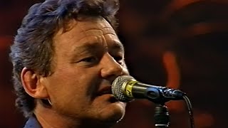 Video thumbnail of "Wolfgang Ambros - I bin nur a Pompfinewra (LIVE) | Wiener Stadthalle 1996"