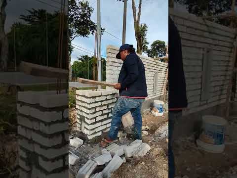 Video: Apa fungsi tiang pagar bata?