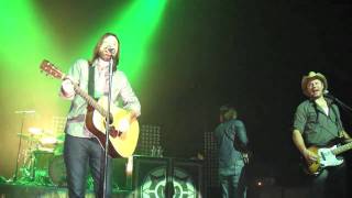 Gone - Live From The Make Your Move Tour 2011
