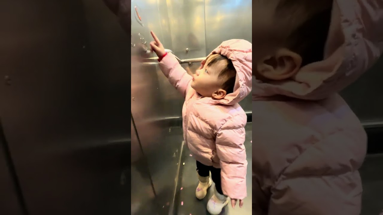 Munirka Metro Gate no. 1-3 le Subway te 😍#munirka #delhi #delhimetro #delhistreetfood 