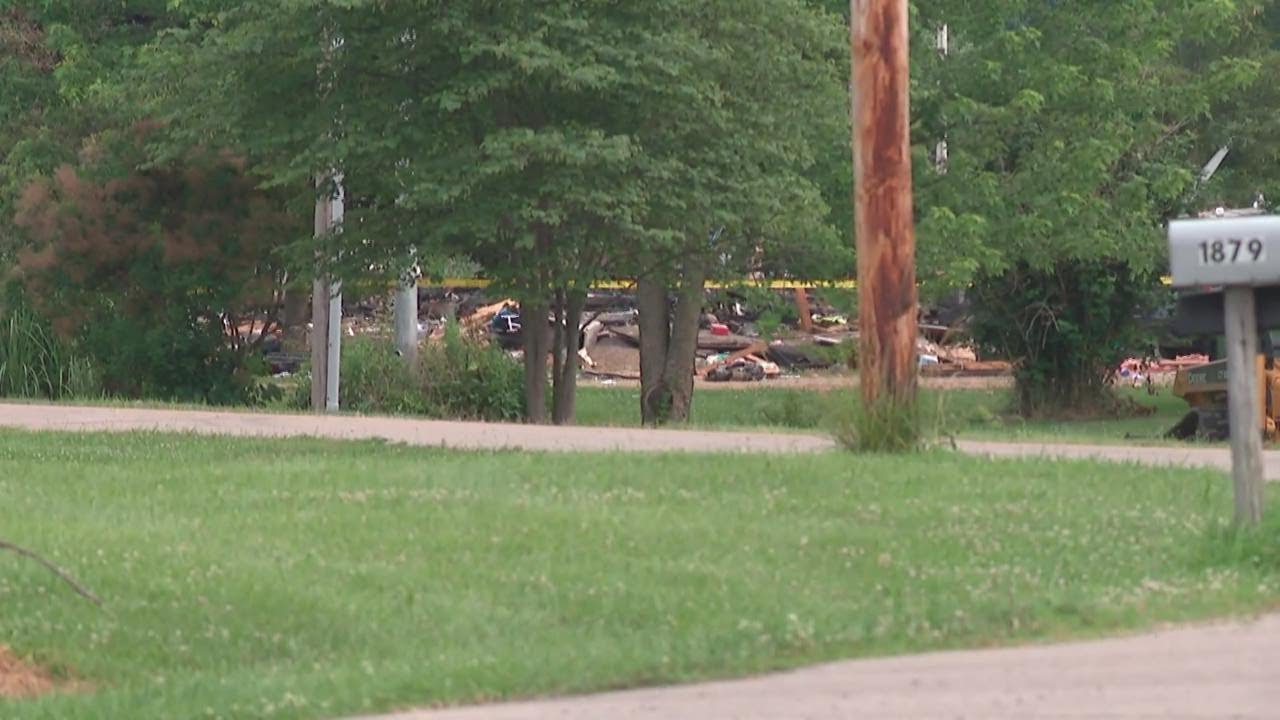 Sheriff: Wife killed, husband injured in Fayette County home explosion