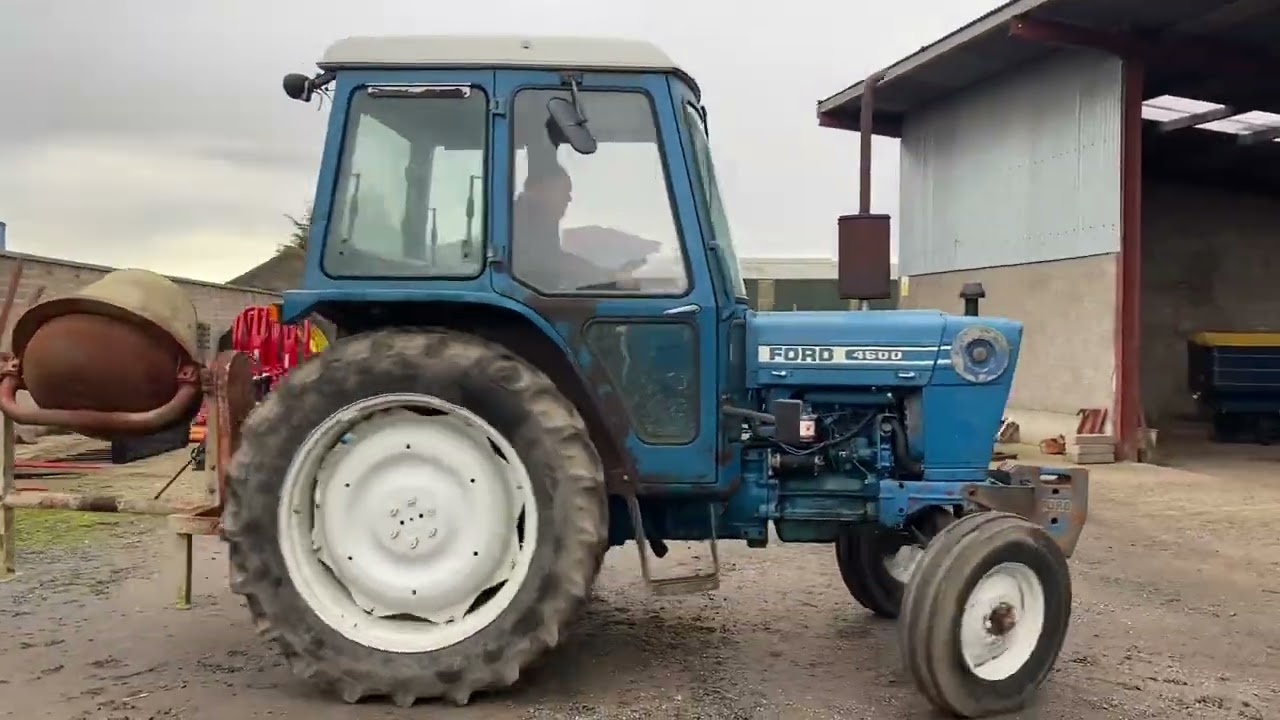 Ford 4600 tractor - YouTube