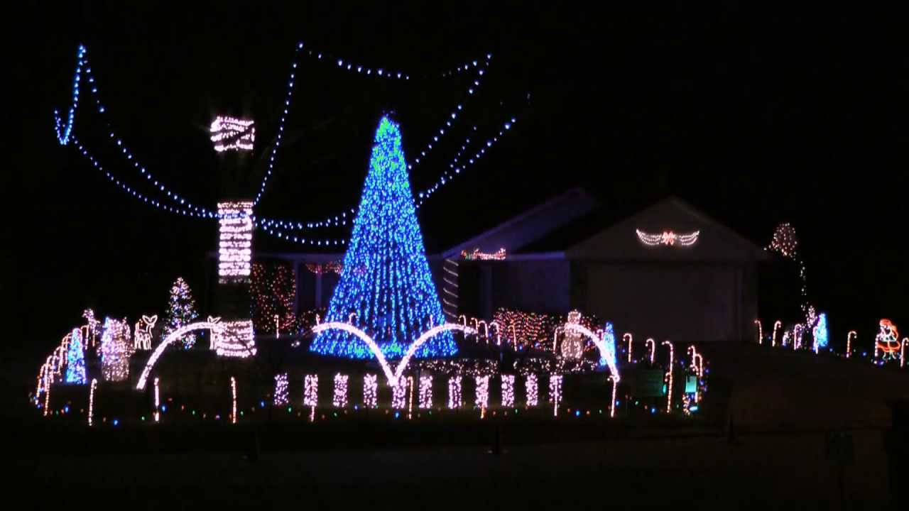 Hanks Christmas Lights Carol of the bells 2011.wmv YouTube