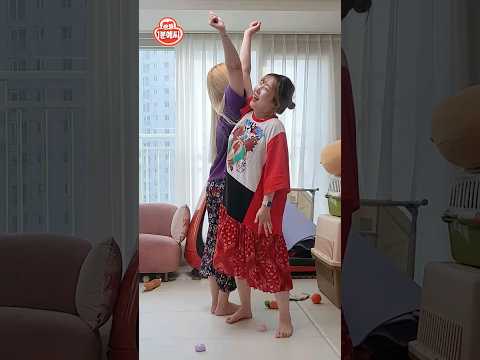 현실자매의 <strong>생리</strong> 옮겨주는 방법