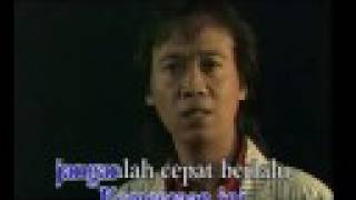 Download Lagu Chrisye\u0026Iwan Fals - Kemesraan MP3