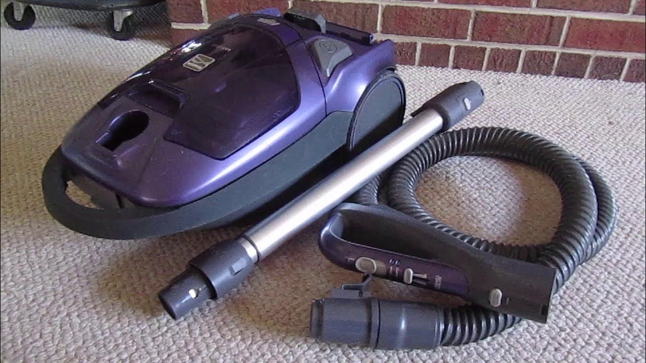 2016 Kenmore 600 Series (125.81614610) Cleva Canister Vacuum Cleaner