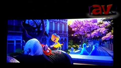 CEDIA 2012: Elite Screens Demos AirFlex Processor for Projector Stacking