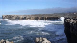 Mar Cantábrico desde acantilados de Cuerres