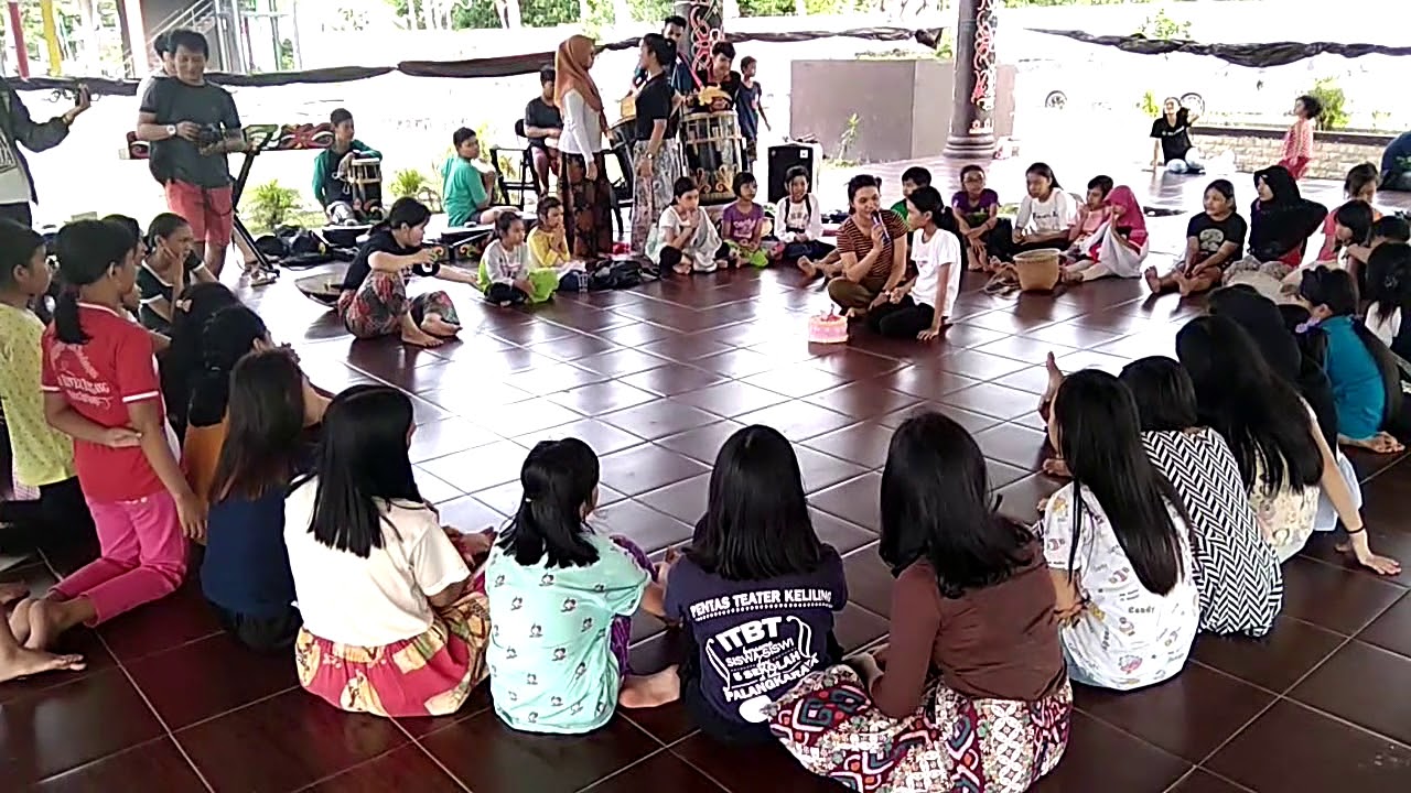 SUPRISE UNTUK NINDYA BERSAMA SANGGAR RIAK RENTENG TINGANG - YouTube