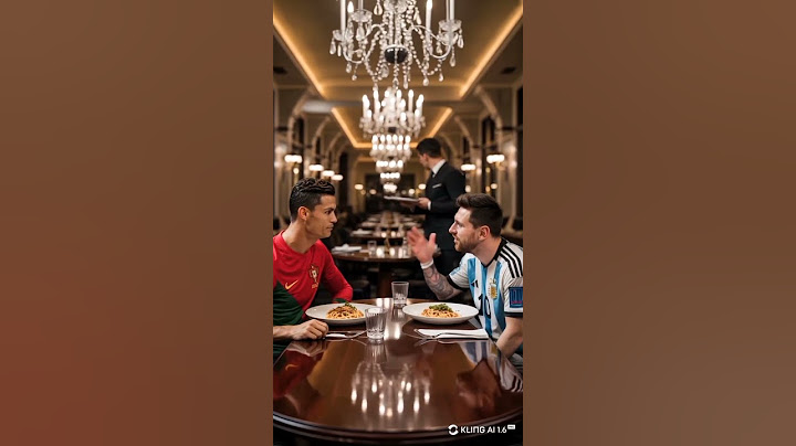 Messi vs Ronaldo à la table