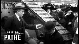 George Robey Sells War Bond (1914-1918)