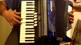 La Del Moño Colorado acordeon de teclas: en LA MAY chords