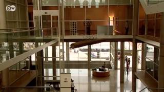 Curator in His Own Museum: Norman Foster | Euromaxx