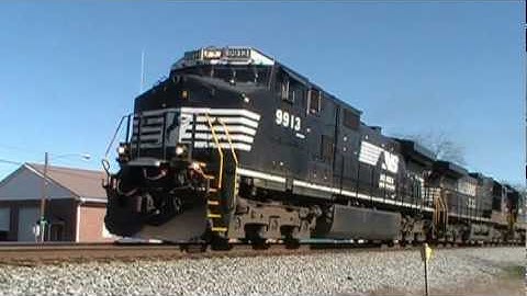 NS-Train-I-30-Jenkinsburg.mpg