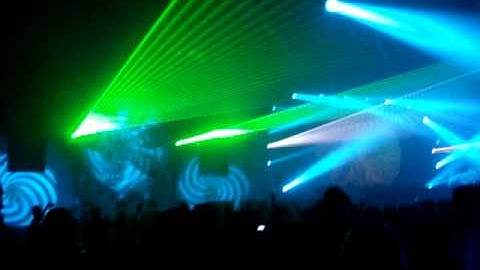 COONE & ISAAC @ IN QONTROL 2010 HD.MPG