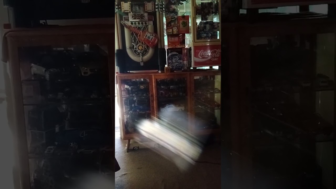 I love retro toys and retro antique furniture now 😁